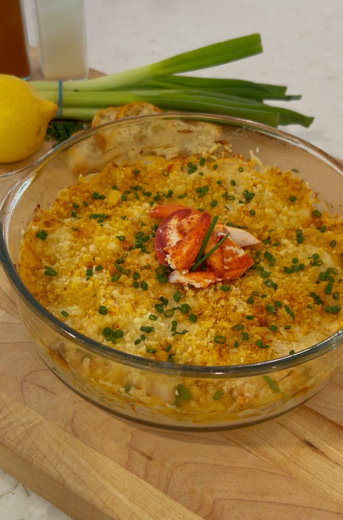 Trempette chaude homard, cheddar et louis d'or